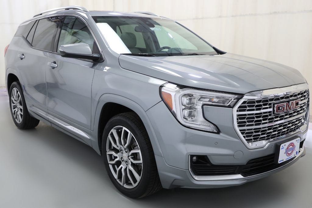 2023 GMC Terrain Denali