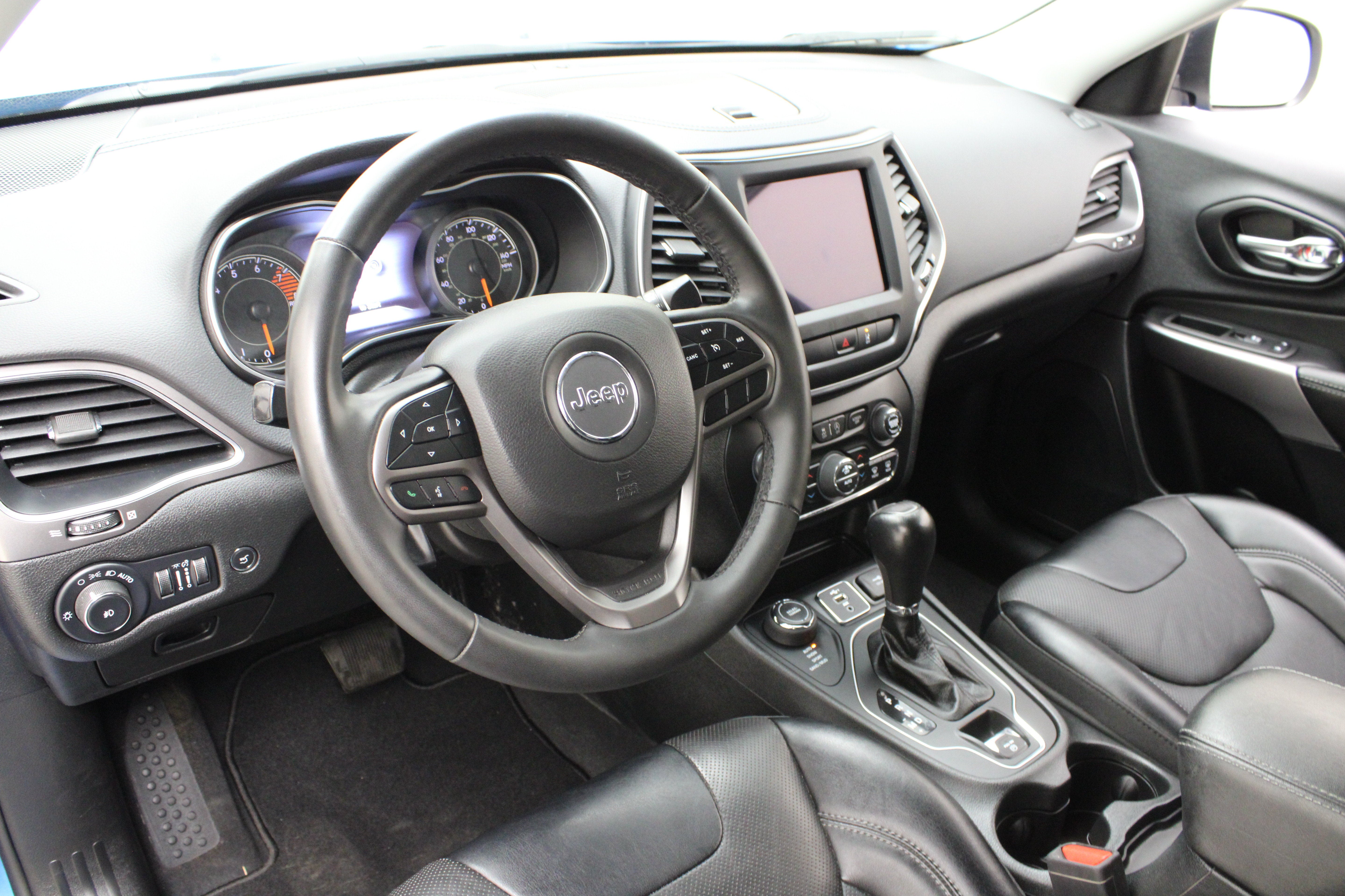 2022 Jeep Cherokee Latitude Lux