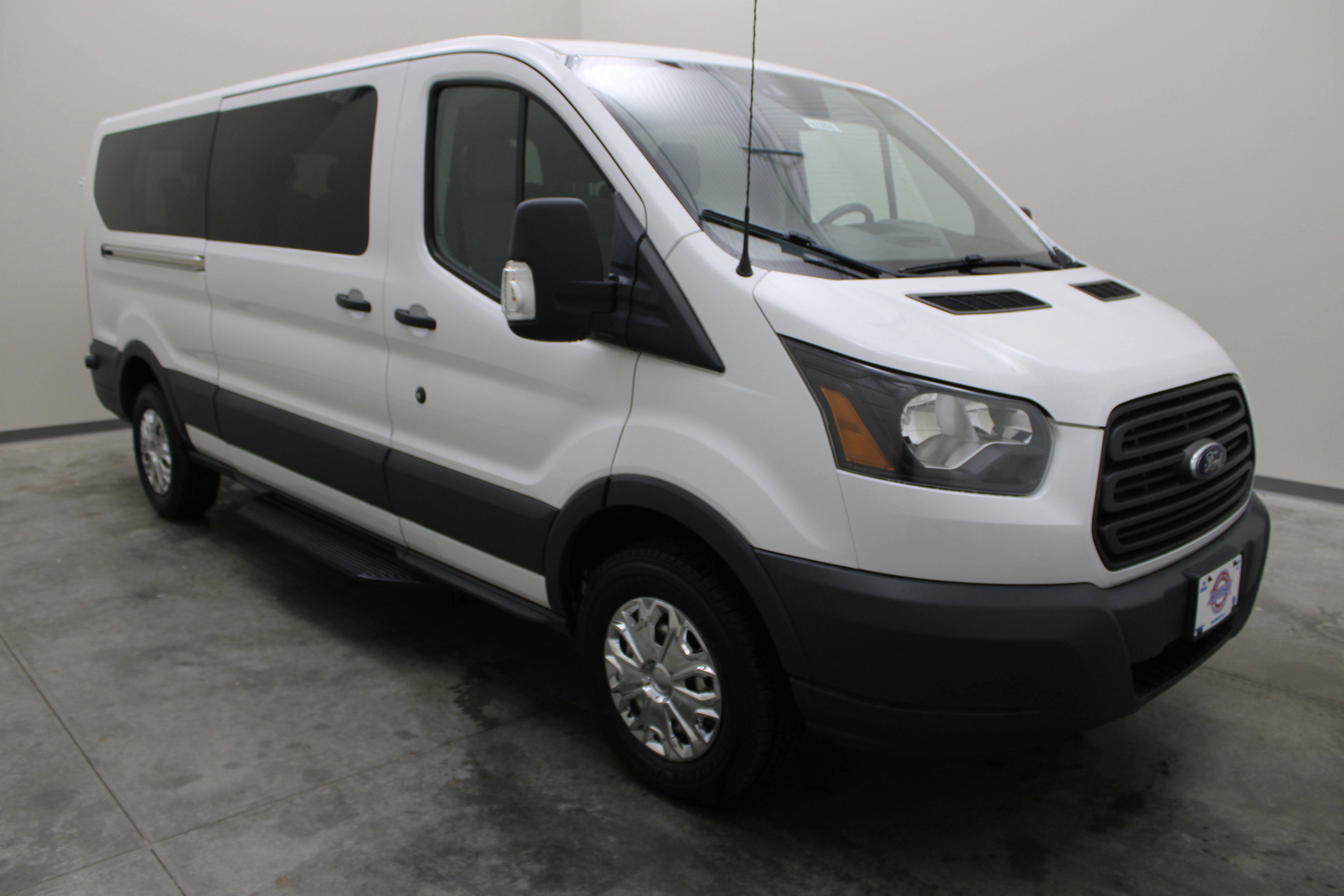 2017 Ford Transit Wagon XL
