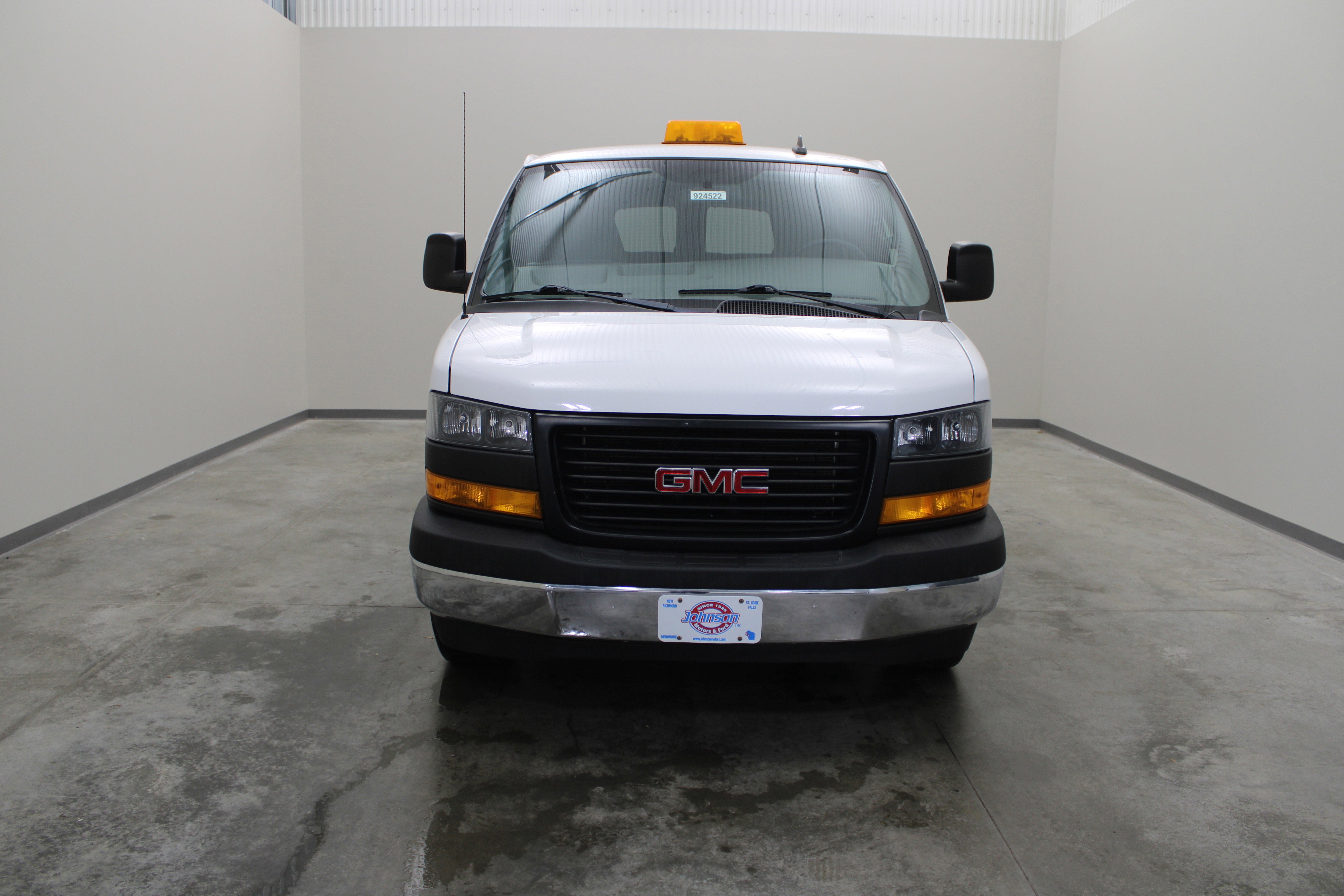 2018 GMC Savana Passenger LS