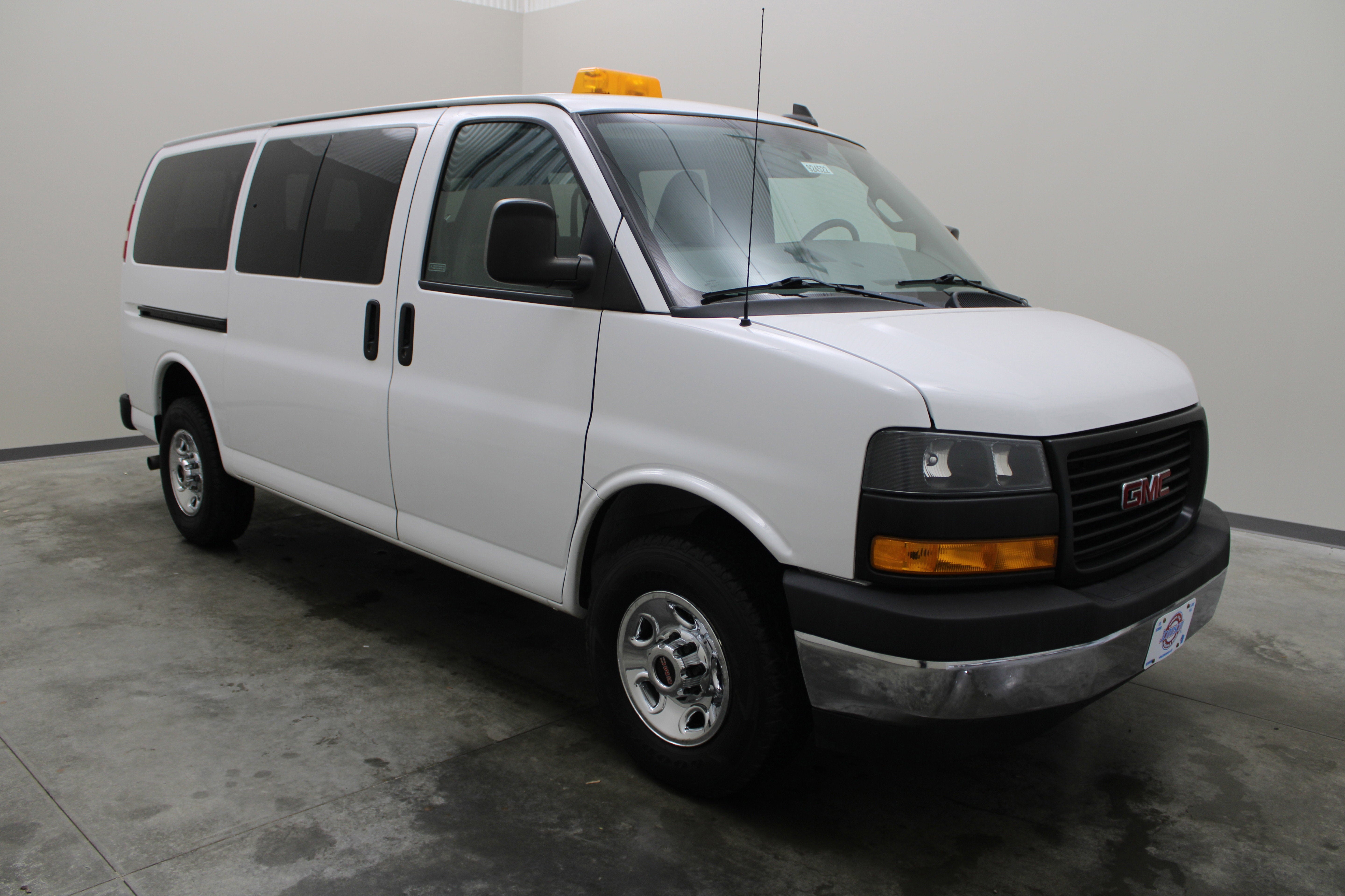 2018 GMC Savana Passenger LS
