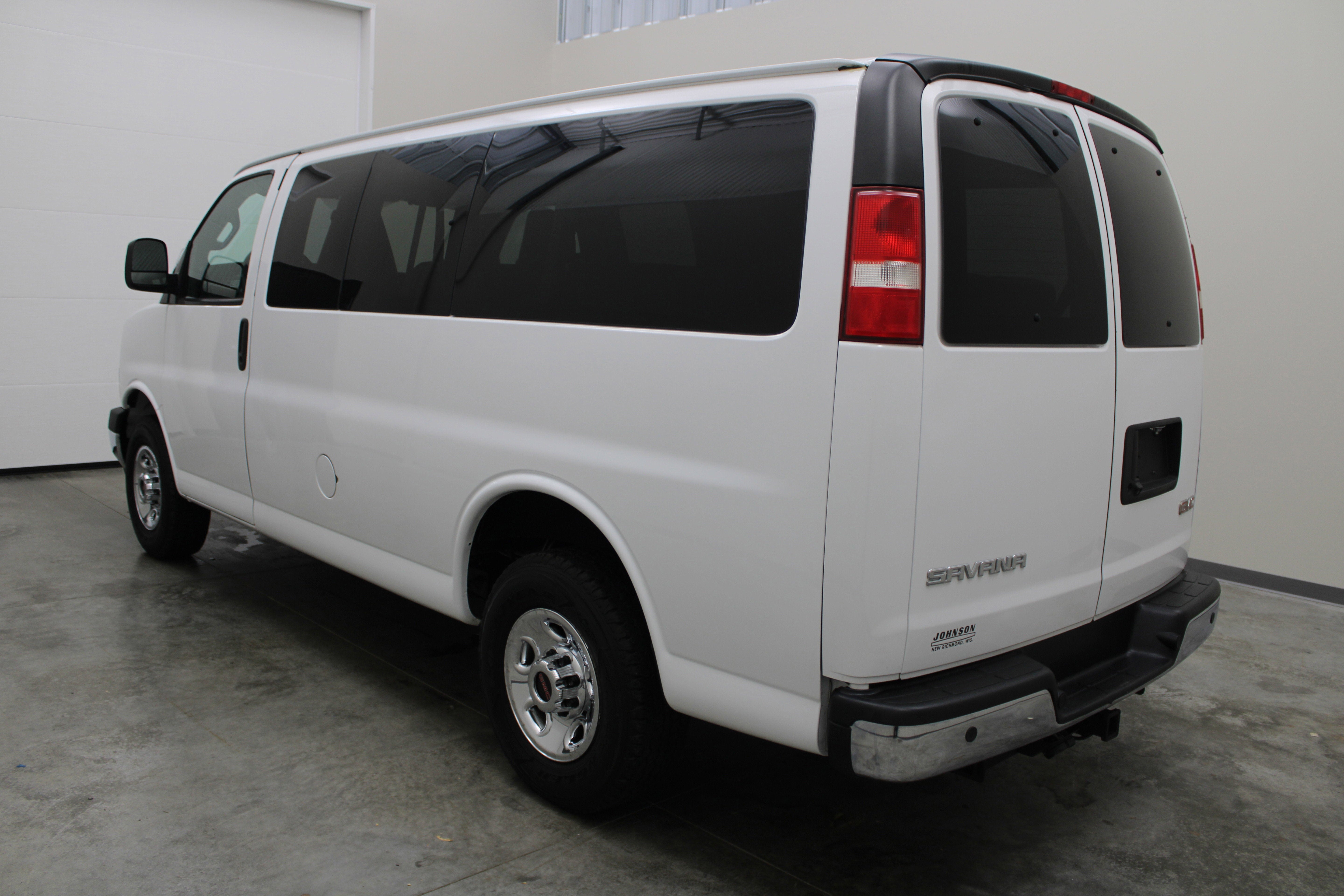 2018 GMC Savana Passenger LS
