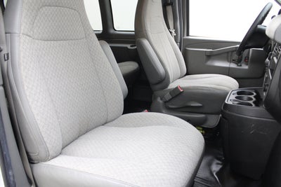 2018 GMC Savana Passenger LS