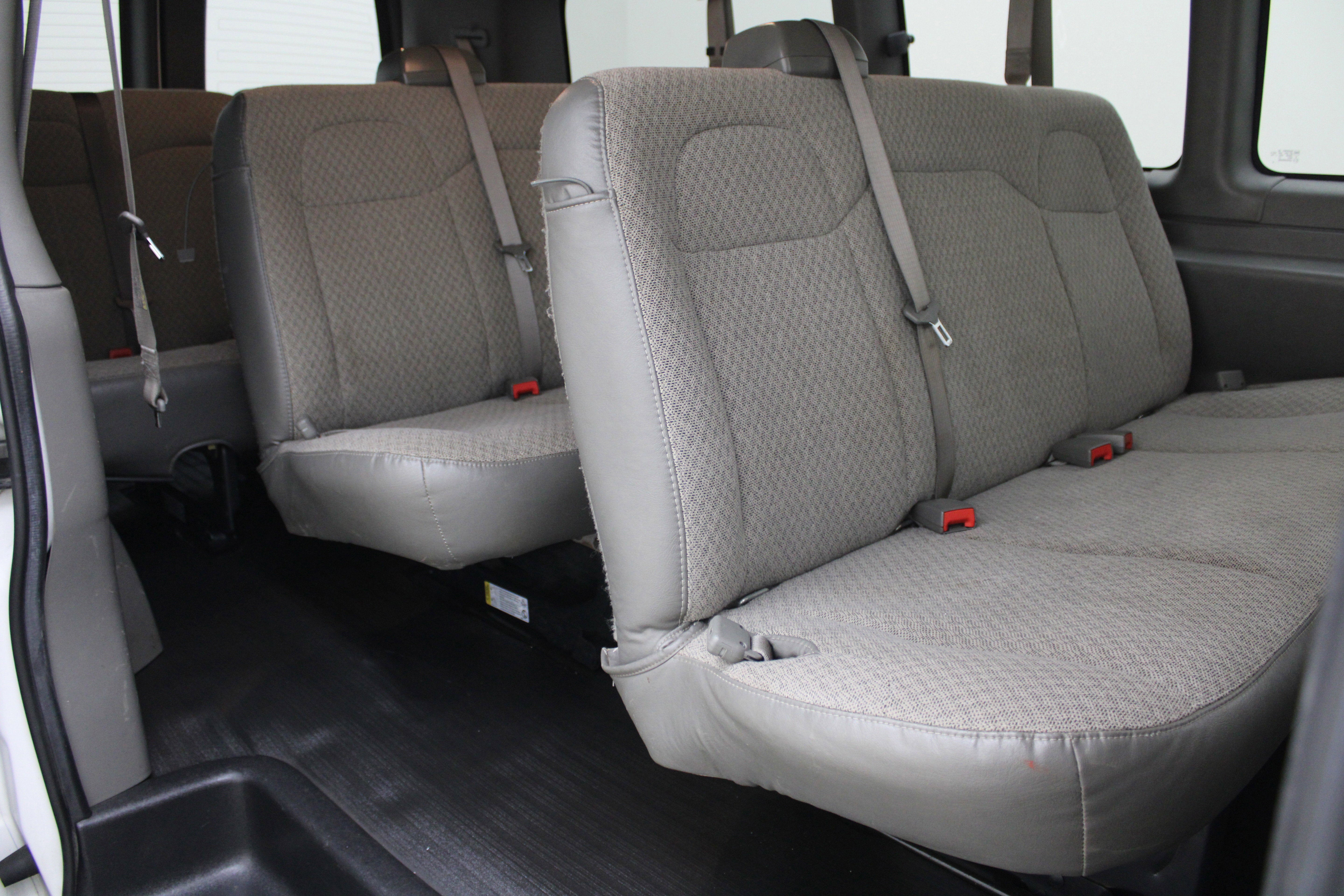 2018 GMC Savana Passenger LS