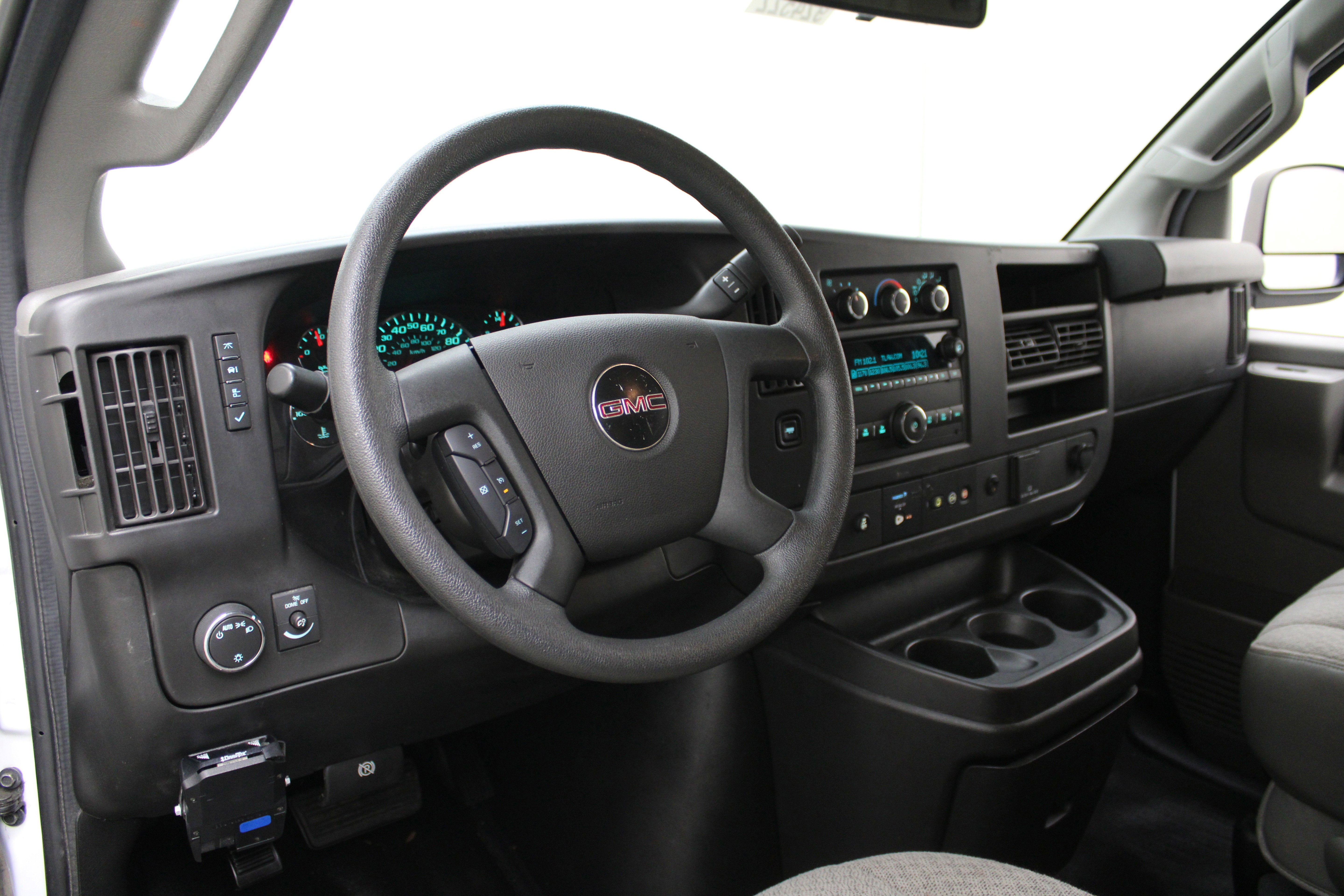 2018 GMC Savana Passenger LS