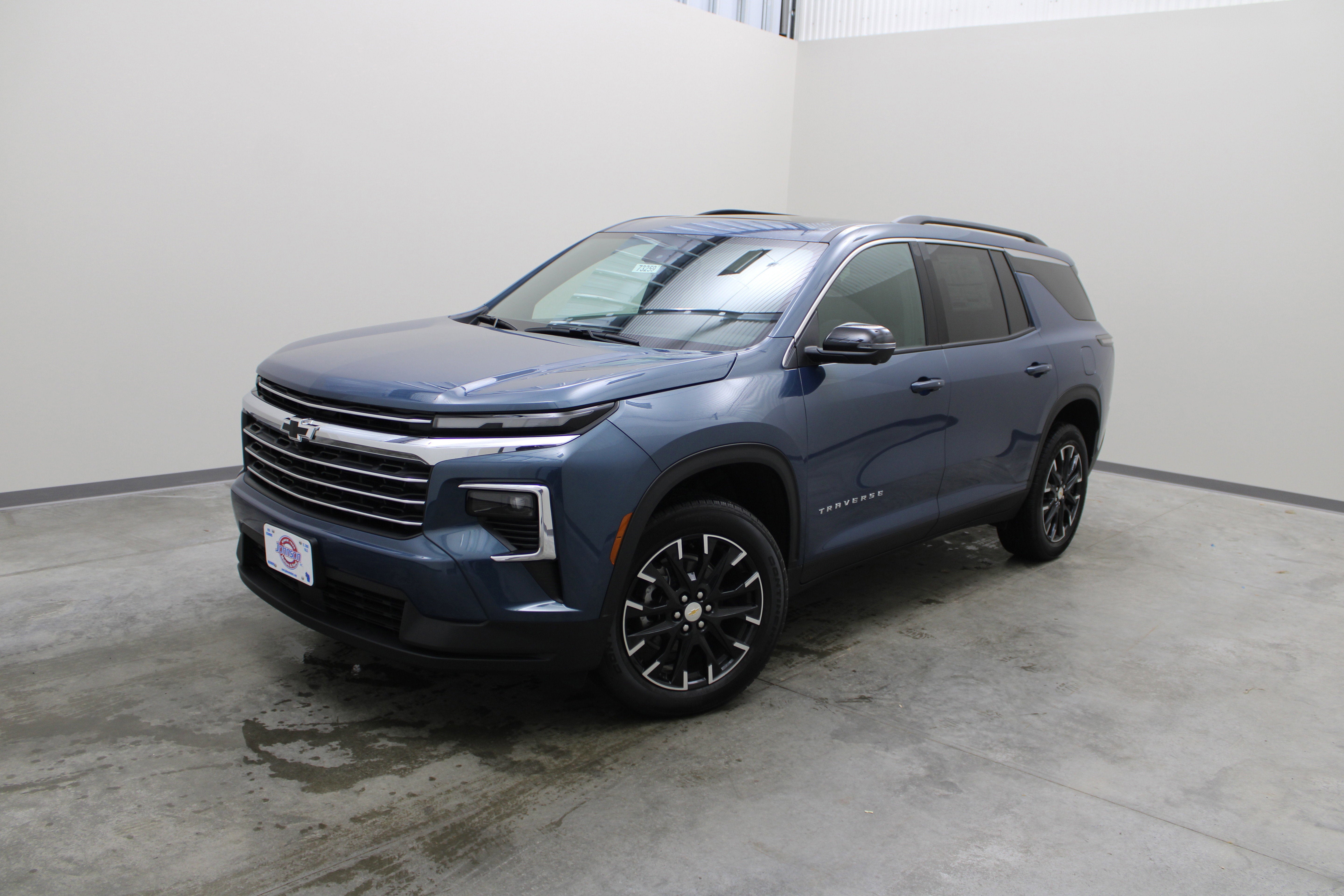 2026 Chevrolet Traverse AWD LT