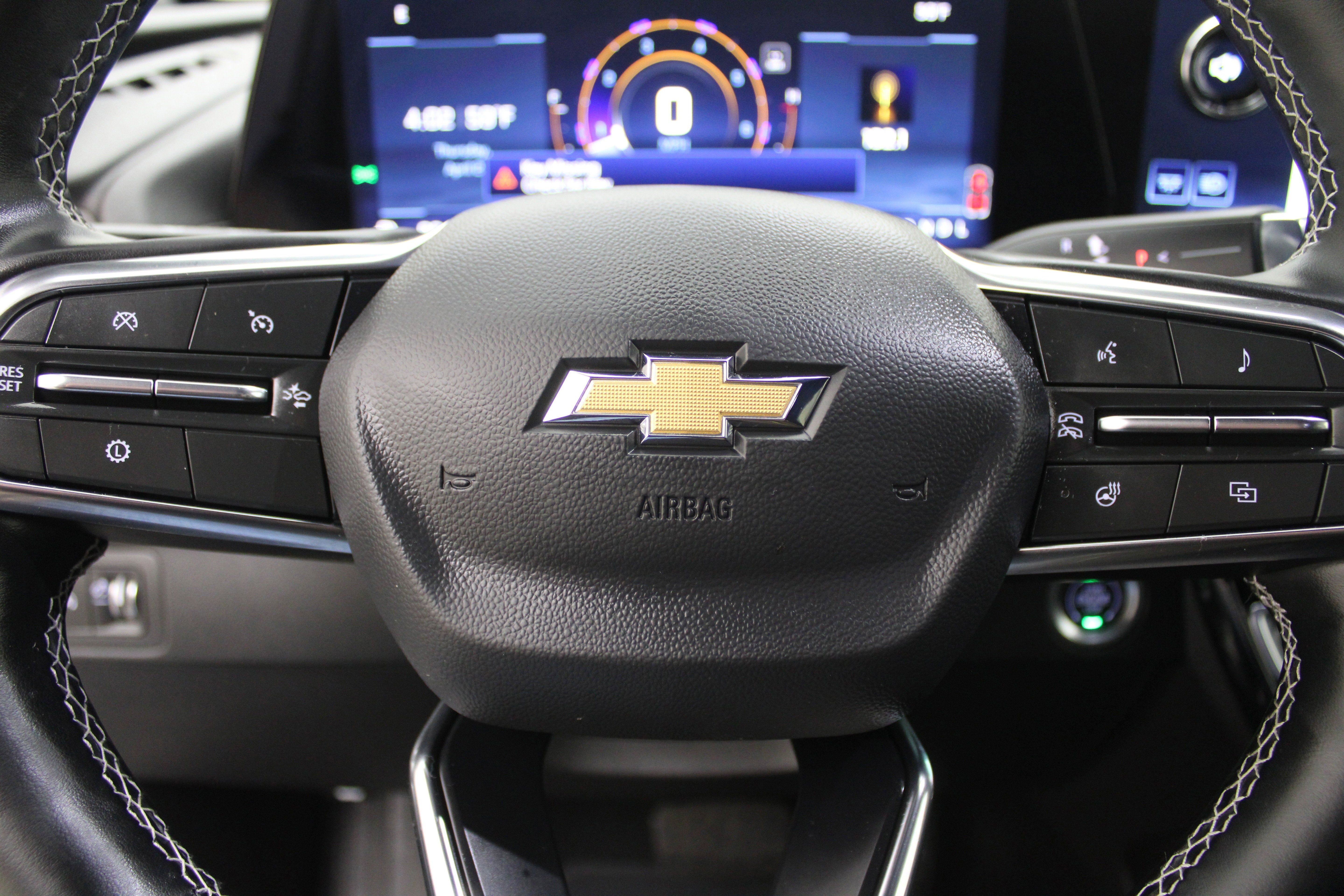 2025 Chevrolet Traverse AWD LT