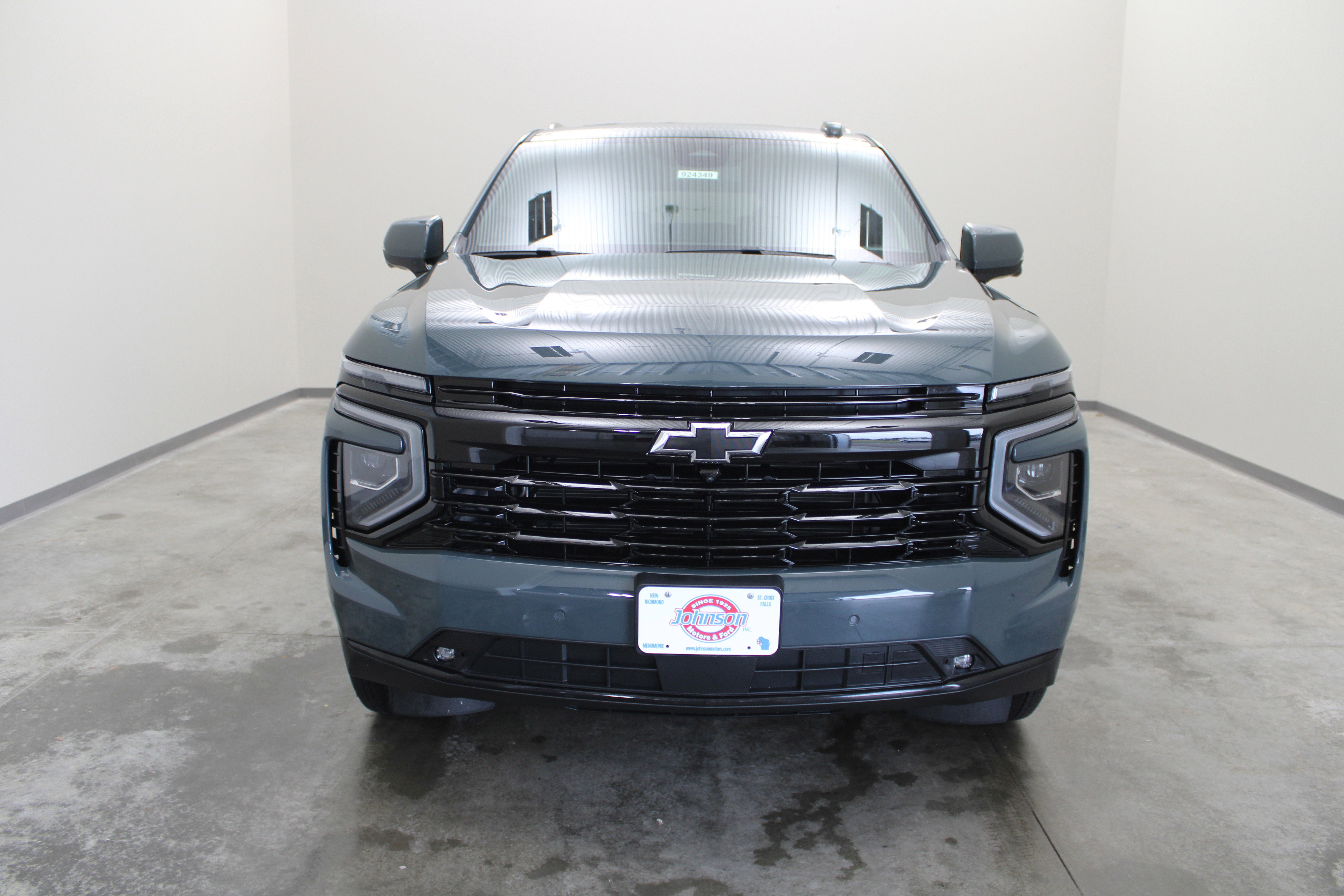 2025 Chevrolet Suburban RST
