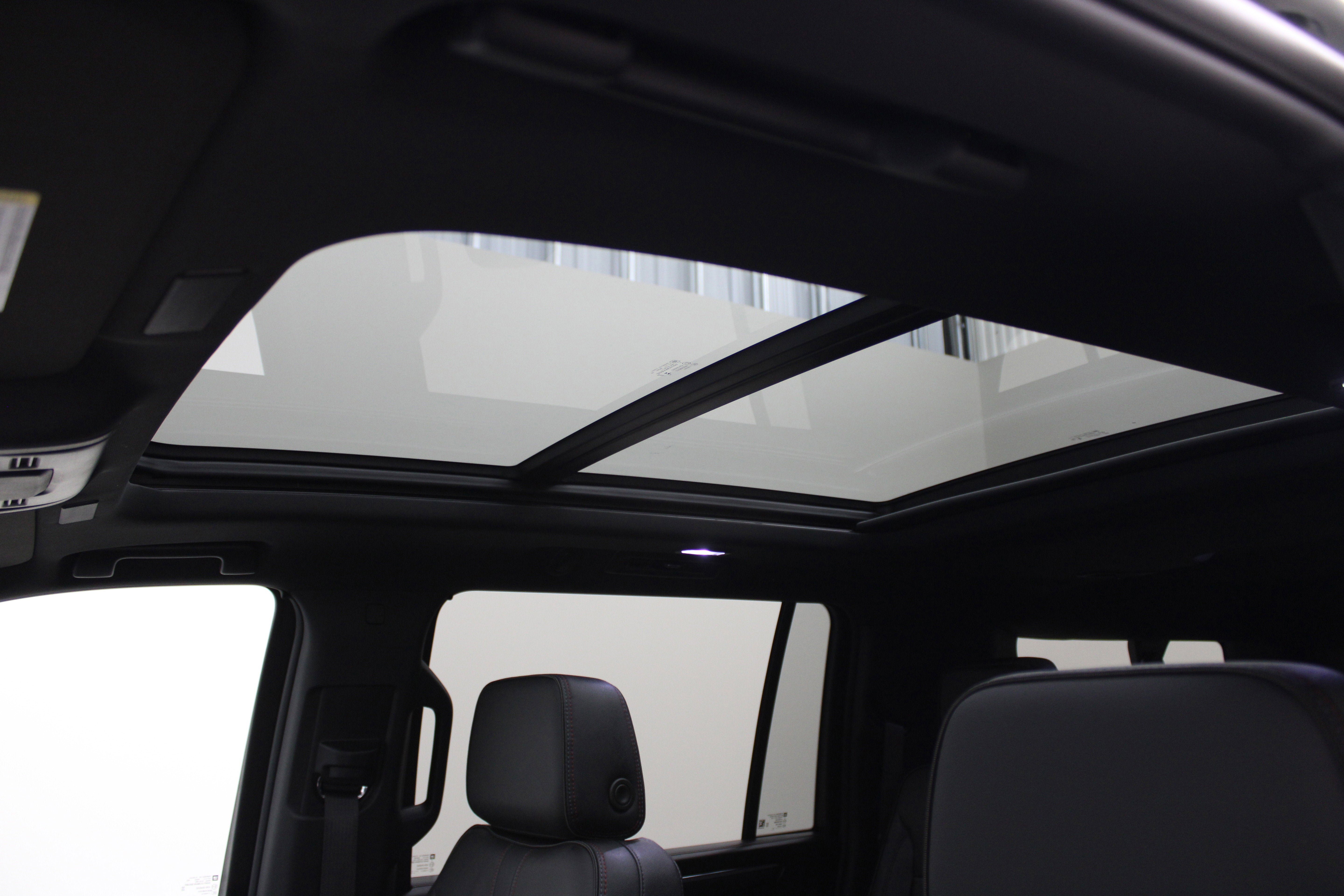 2025 Chevrolet Suburban RST