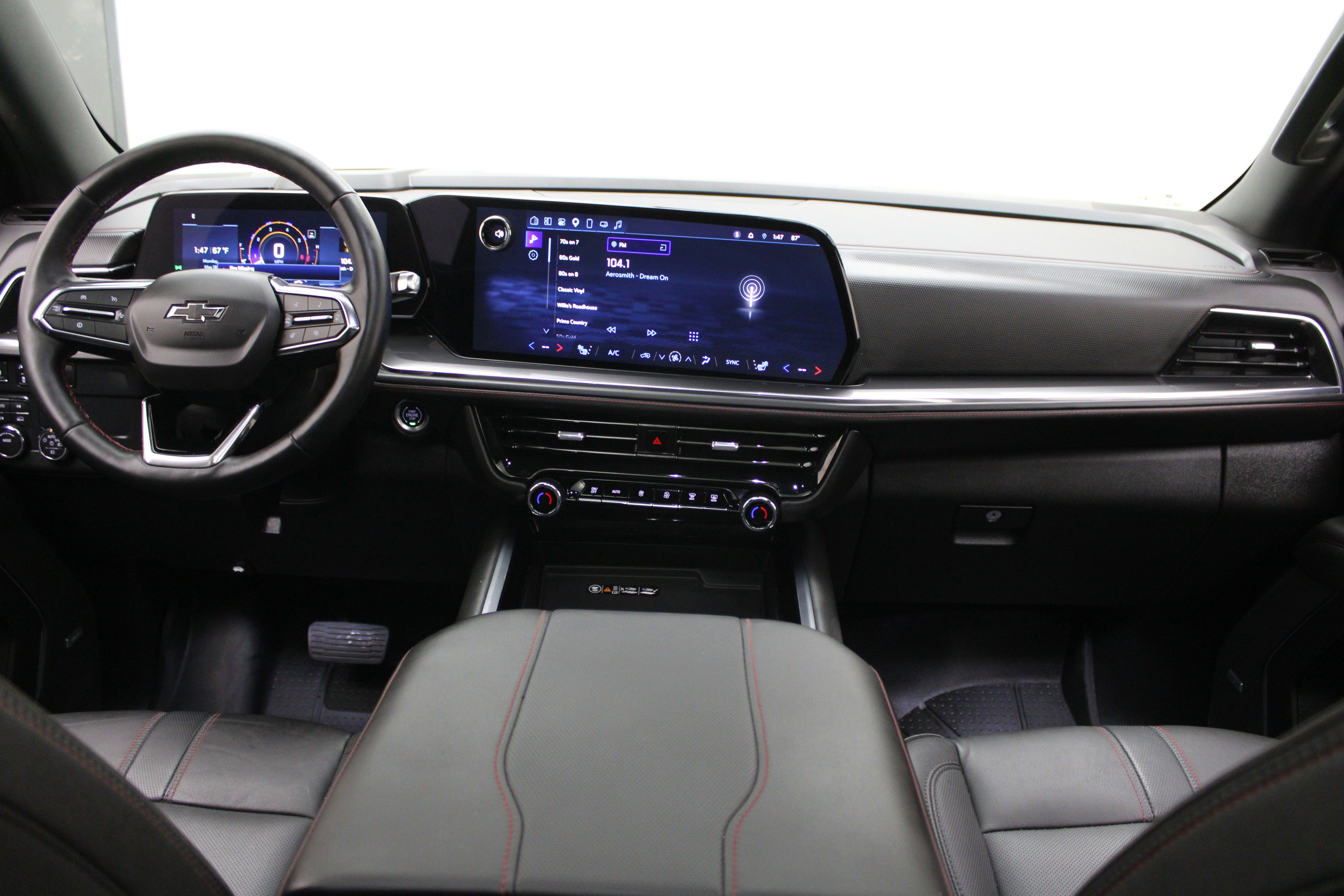 2025 Chevrolet Suburban RST