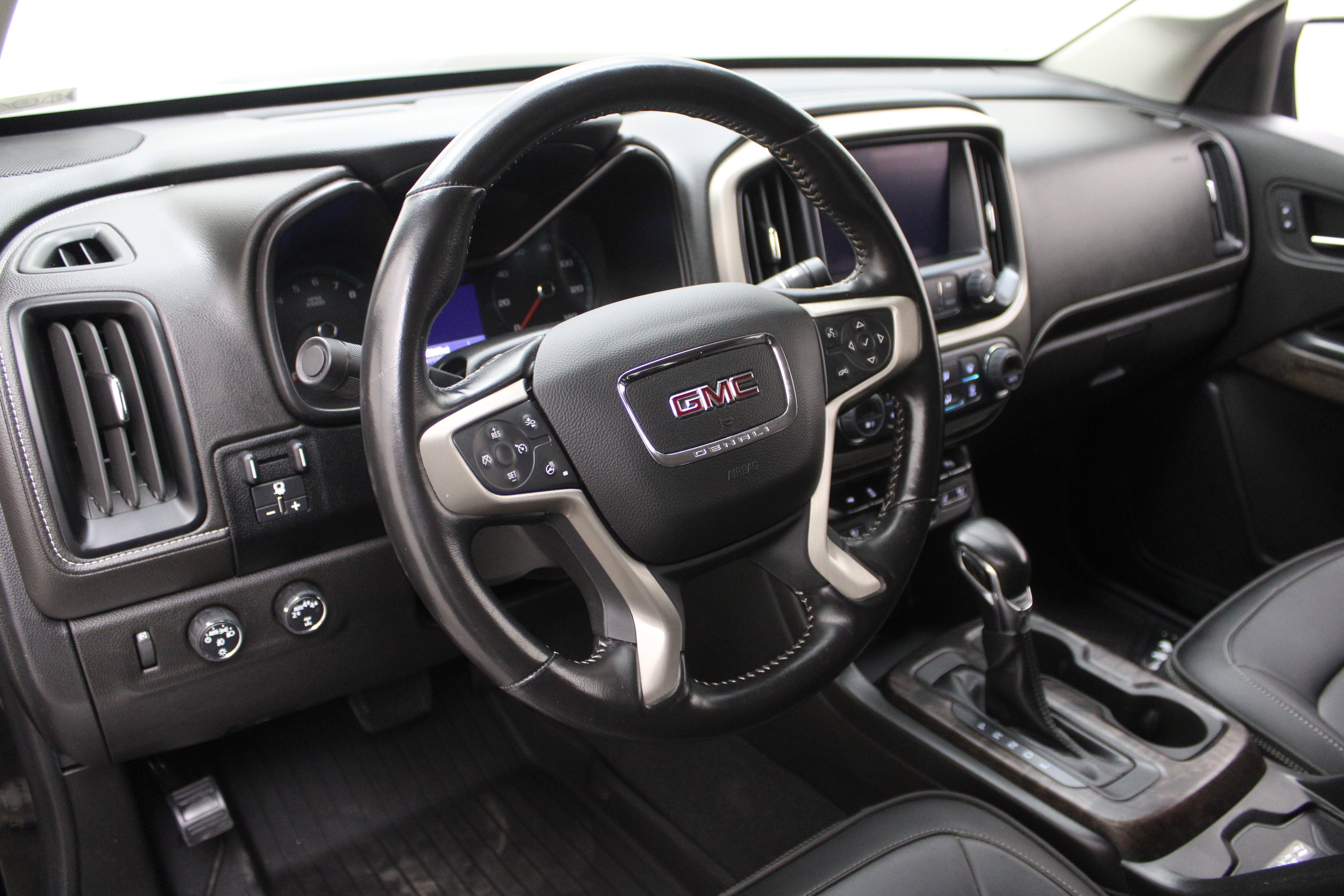 2022 GMC Canyon 4WD Denali