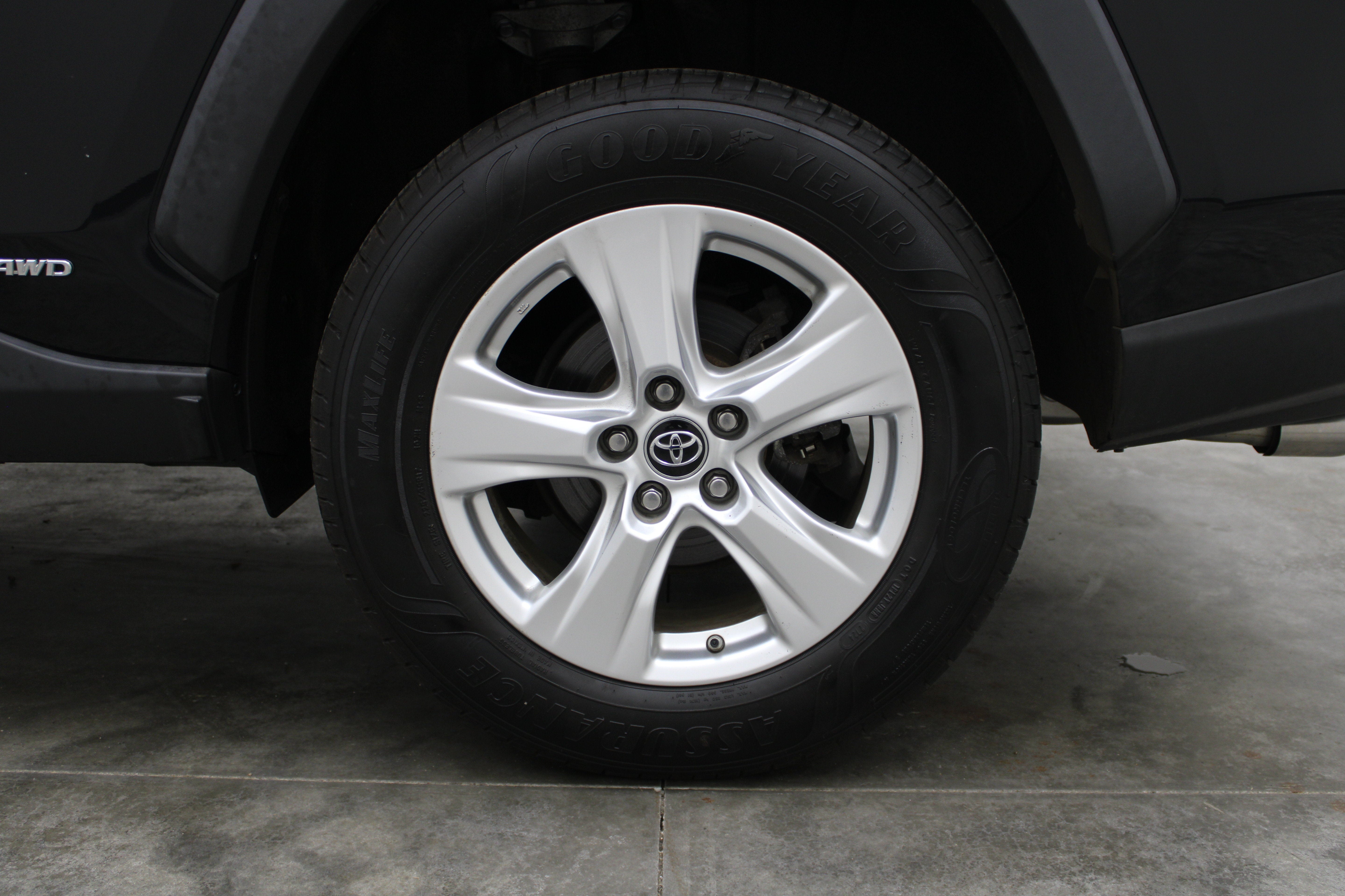 2019 Toyota RAV4 Hybrid Hybrid XLE