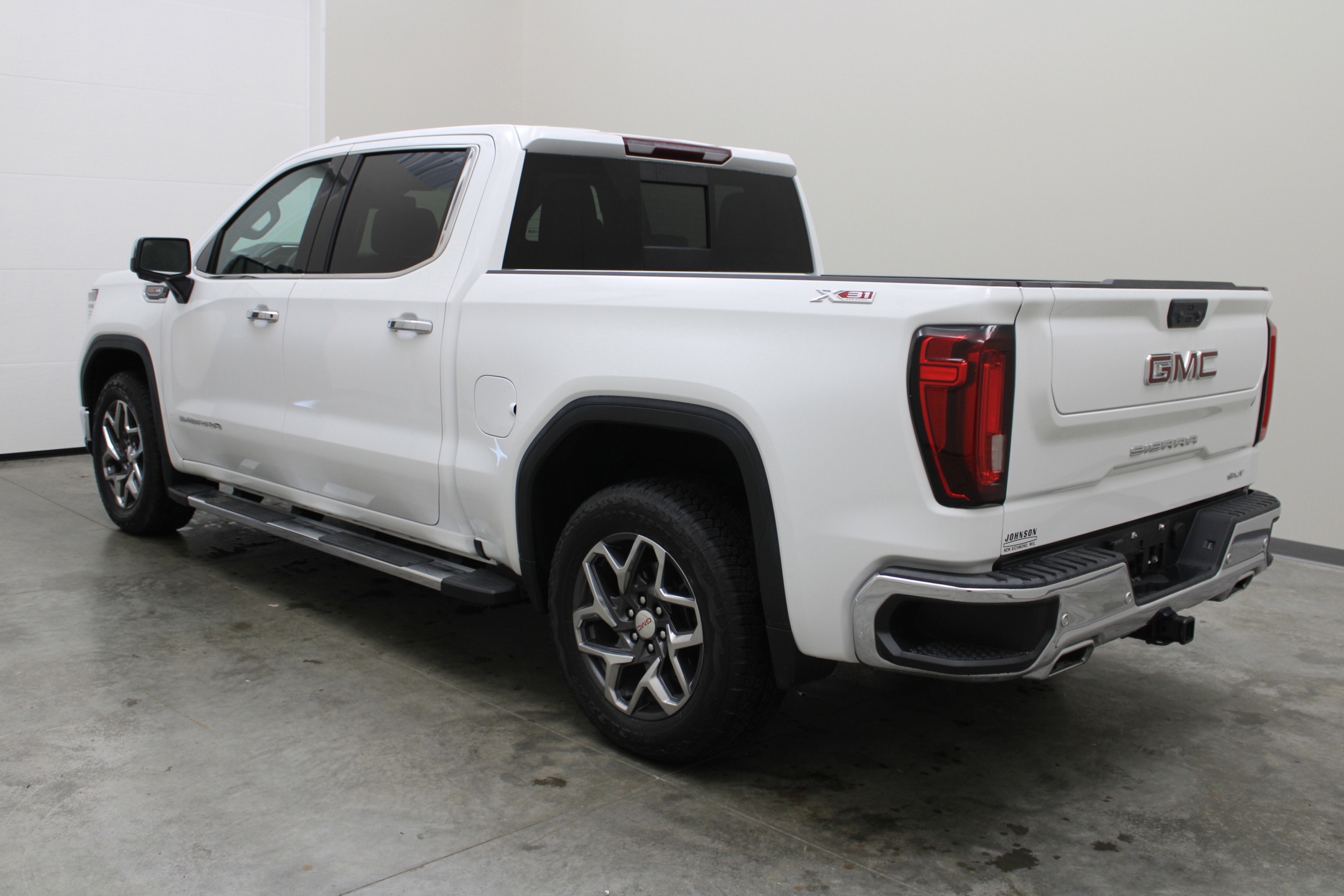 2024 GMC Sierra 1500 SLT