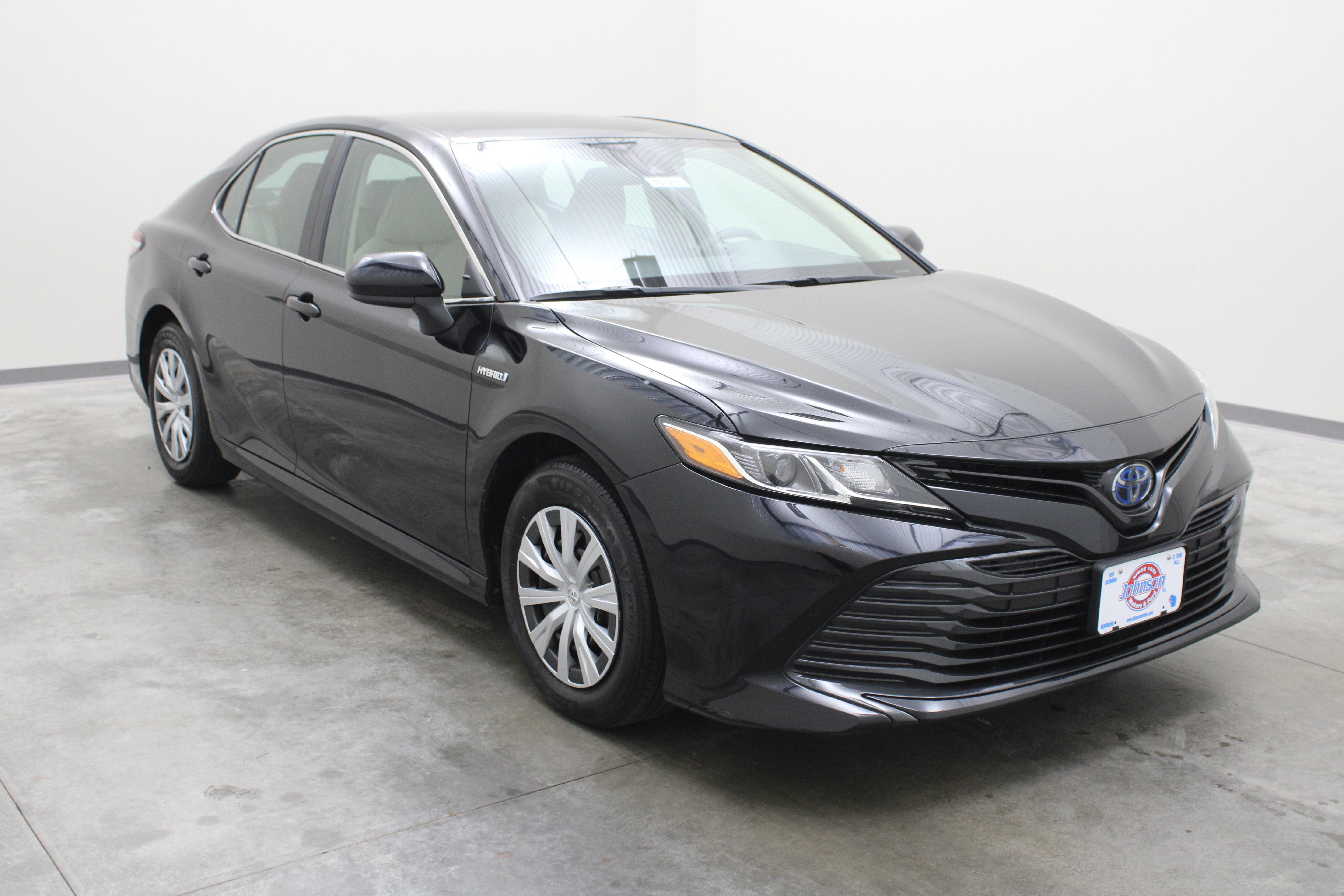 2020 Toyota Camry Hybrid LE