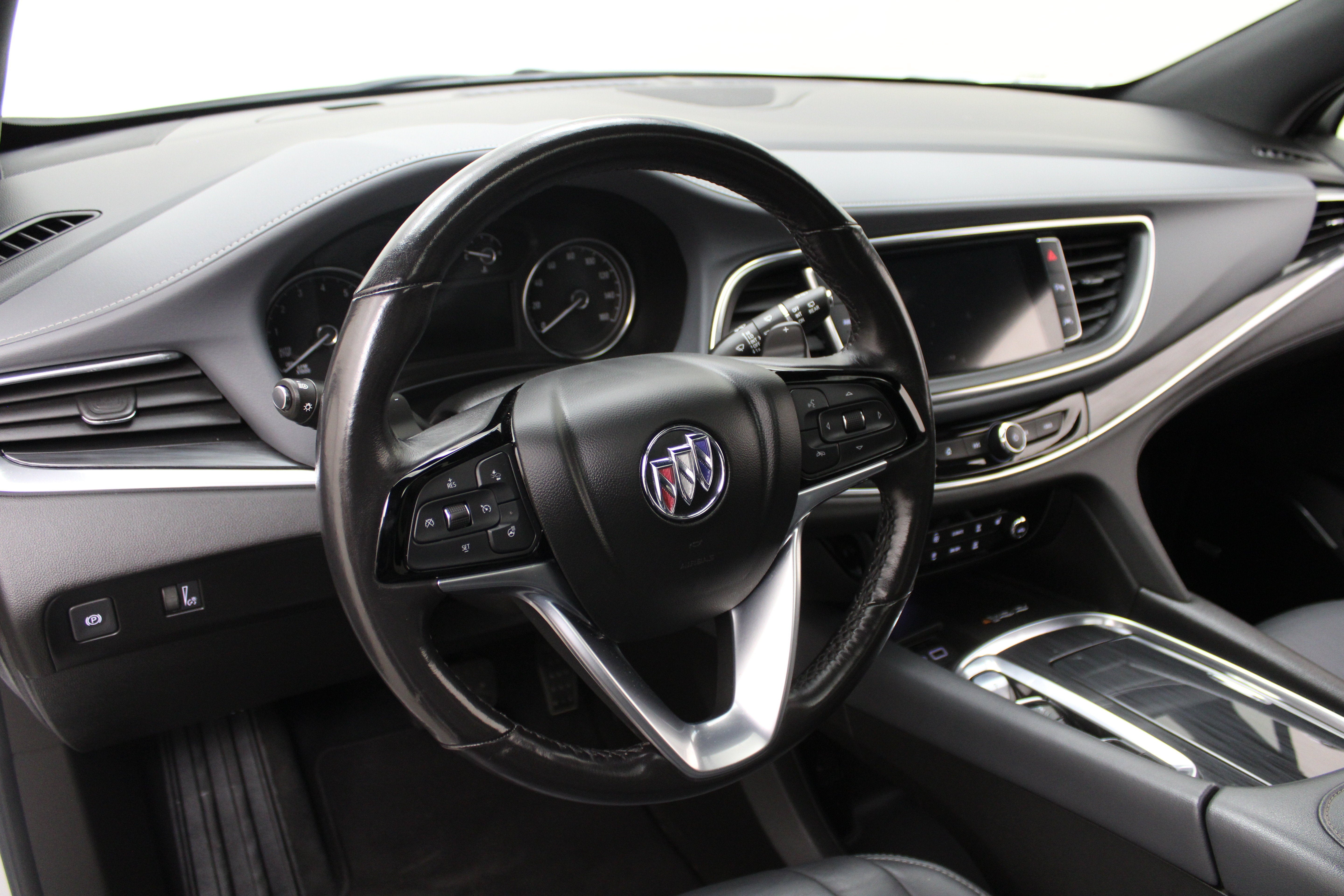 2022 Buick Enclave Essence